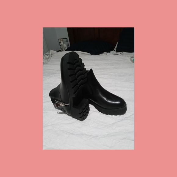 Platform Boots - Picture 2 of 3